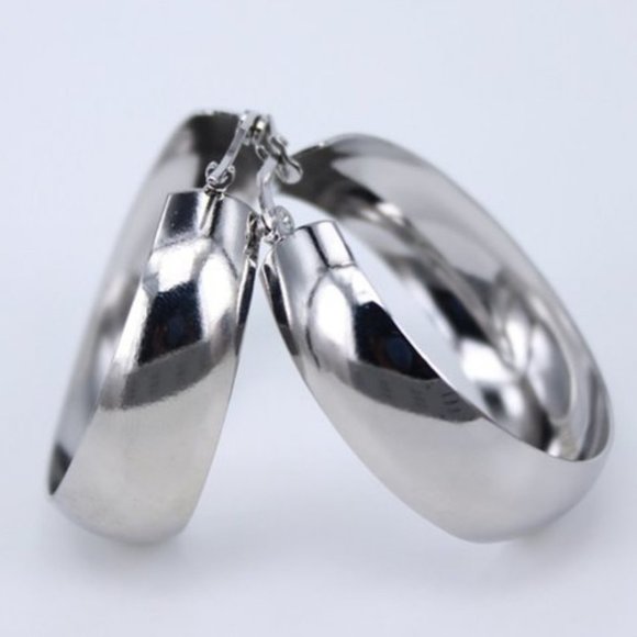 New 18K White Gold 1.5'' Round Chunky Hoop Earrings - Picture 1 of 4